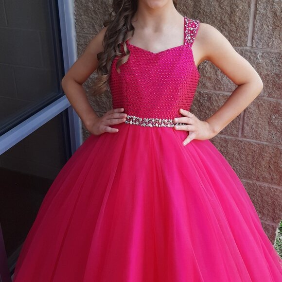 Ritzee Girl dark pink pageant dress little girl size 8, runs bigger - Picture 8 of 9